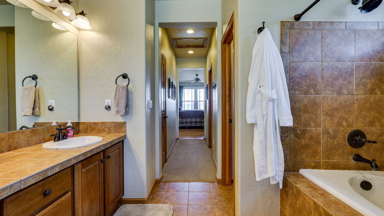 Photo of Bathroom in Silvercreek