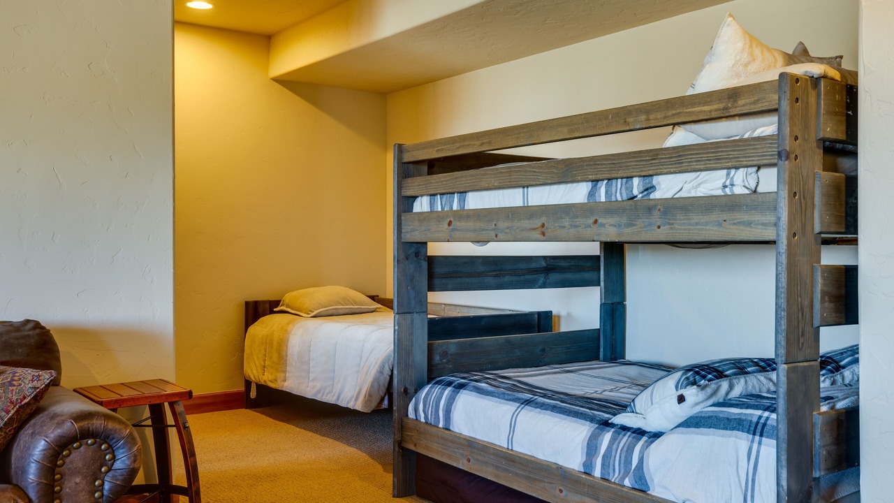 Photo of Bedroom in Silvercreek