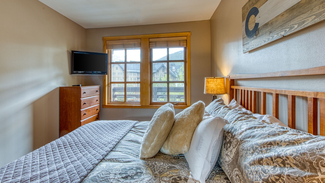 Photo of Bedroom in Copper Mountain Village