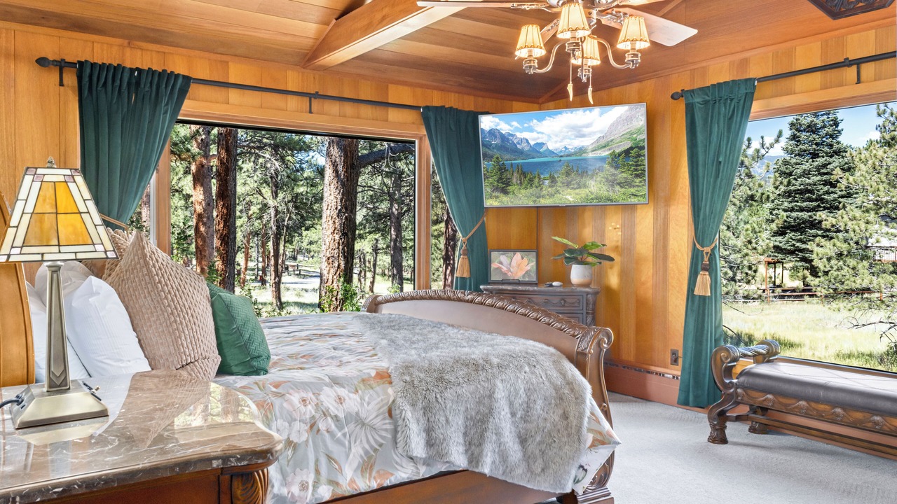Photo of Bedroom in Estes Park