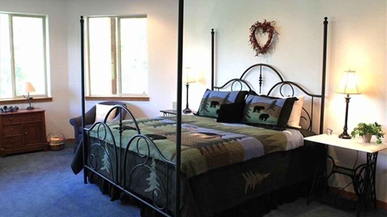 Photo of Bedroom in Victor