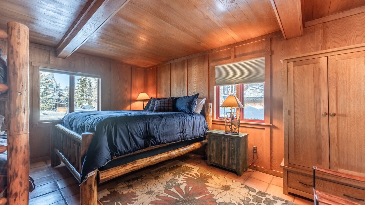 Photo of Bedroom in Crested Butte