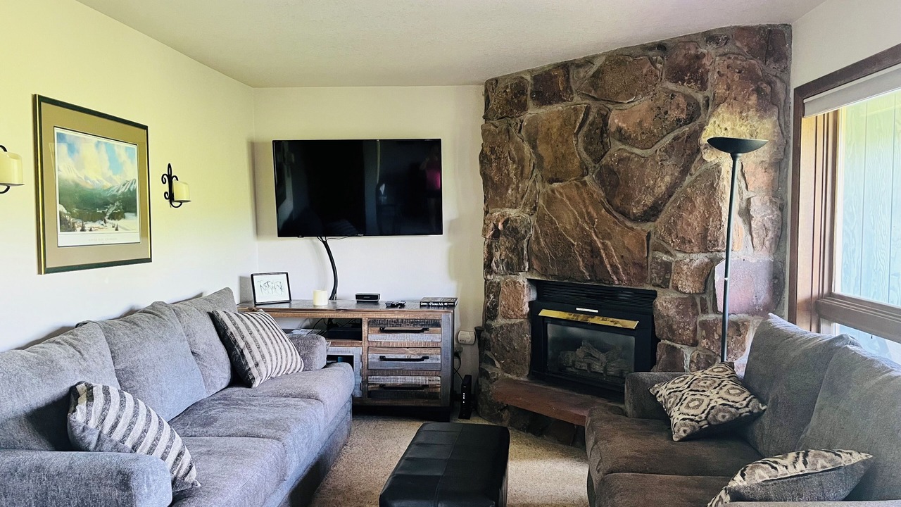 Photo of Livingroom in Fraser