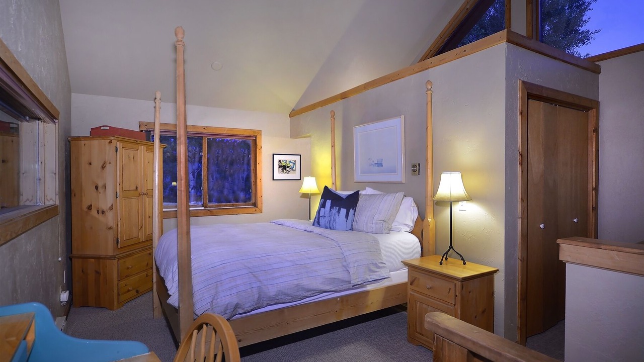 Photo of Bedroom in Crested Butte