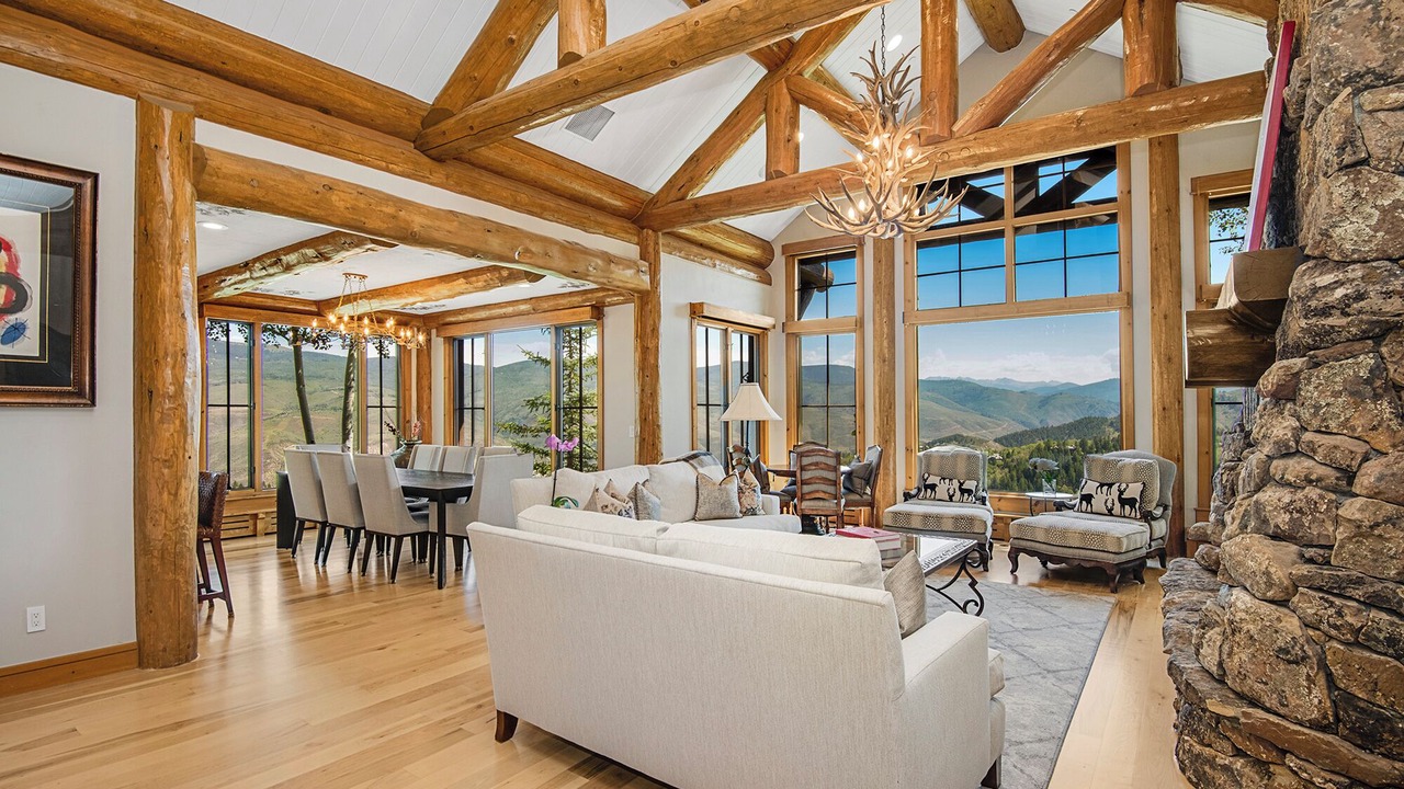 Photo of Livingroom in Avon