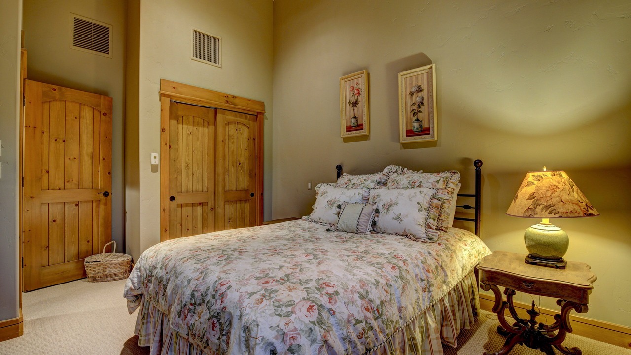 Photo of Bedroom in Avon