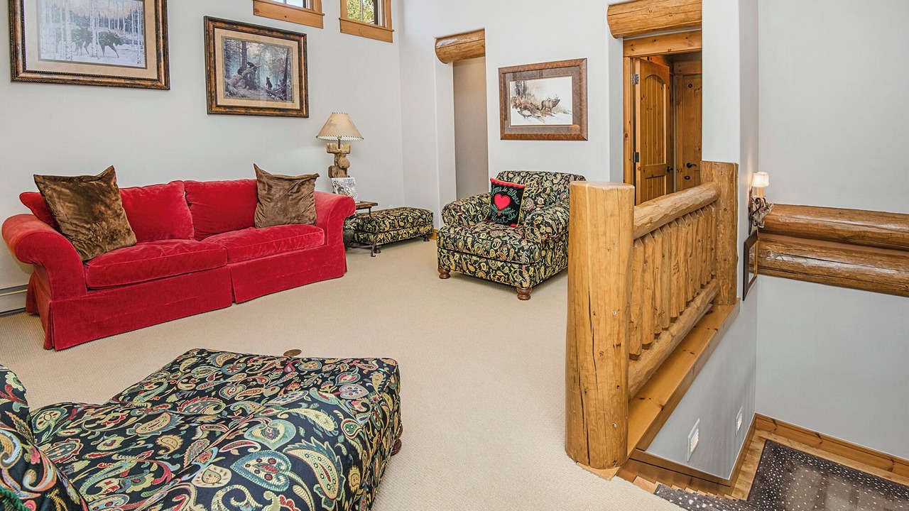 Photo of Livingroom in Avon