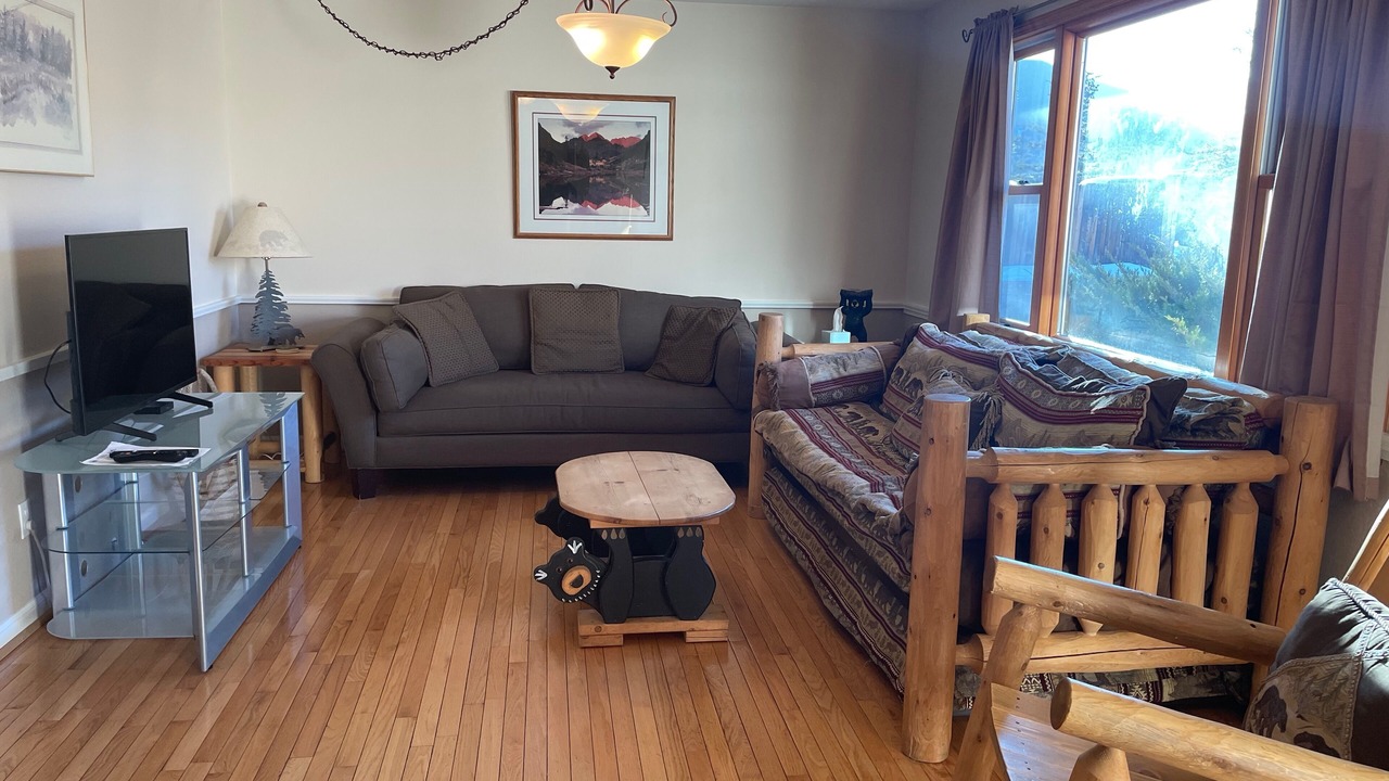 Photo of Livingroom in Carriage Hills