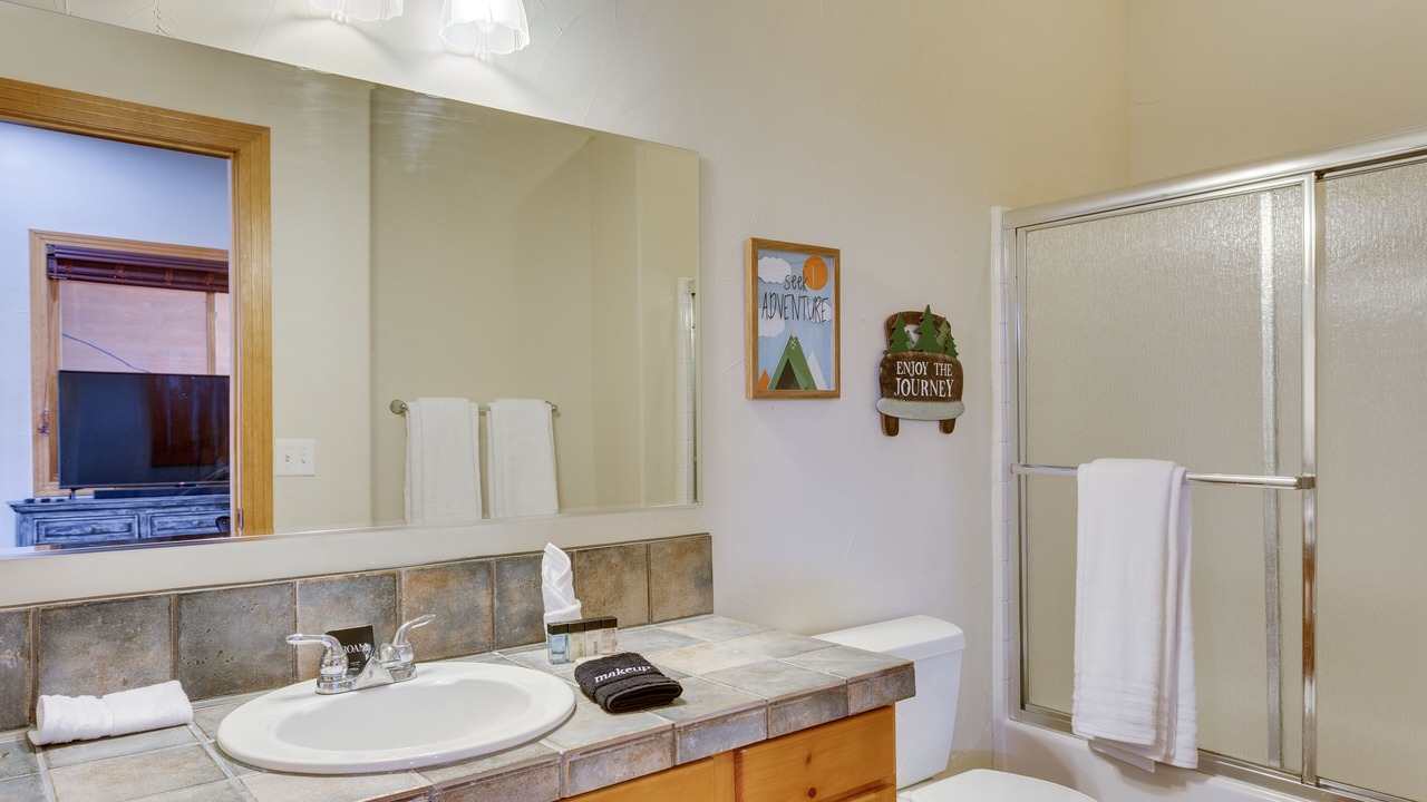Photo of Bathroom in Wildernest