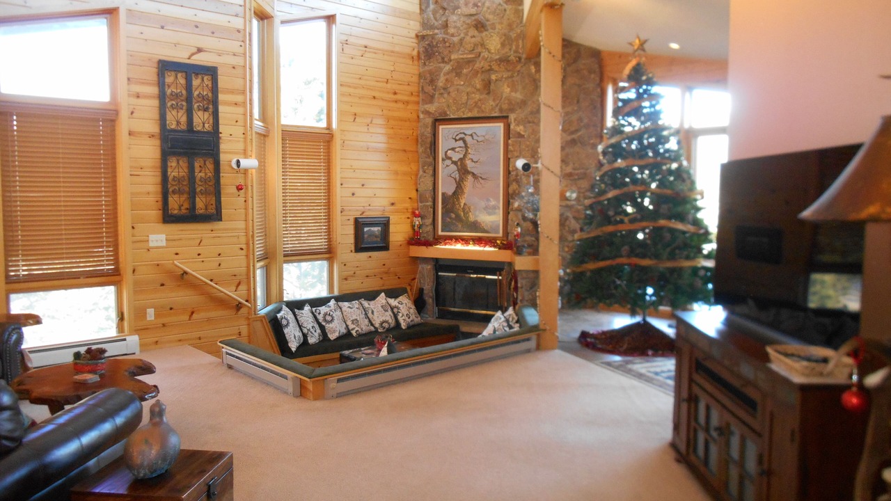 Photo of Livingroom in Estes Park