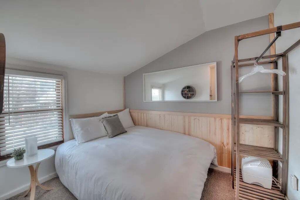 Photo of Bedroom in Historic District