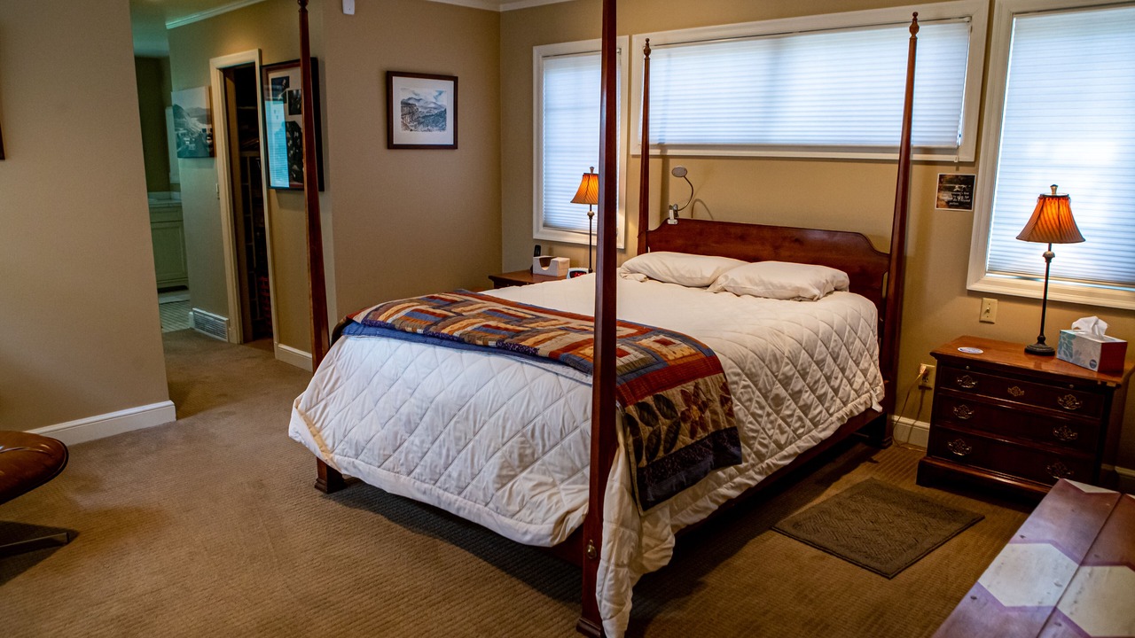 Photo of Bedroom in Old North End