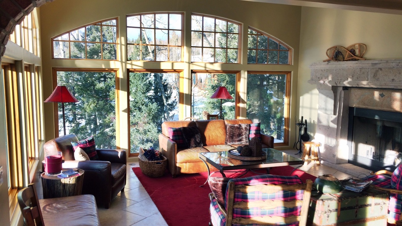Photo of Livingroom in Columbine Lake