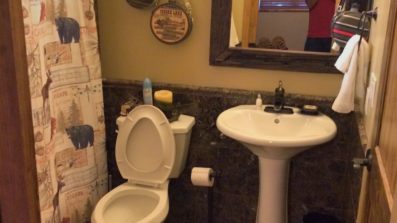 Photo of Bathroom in Columbine Lake