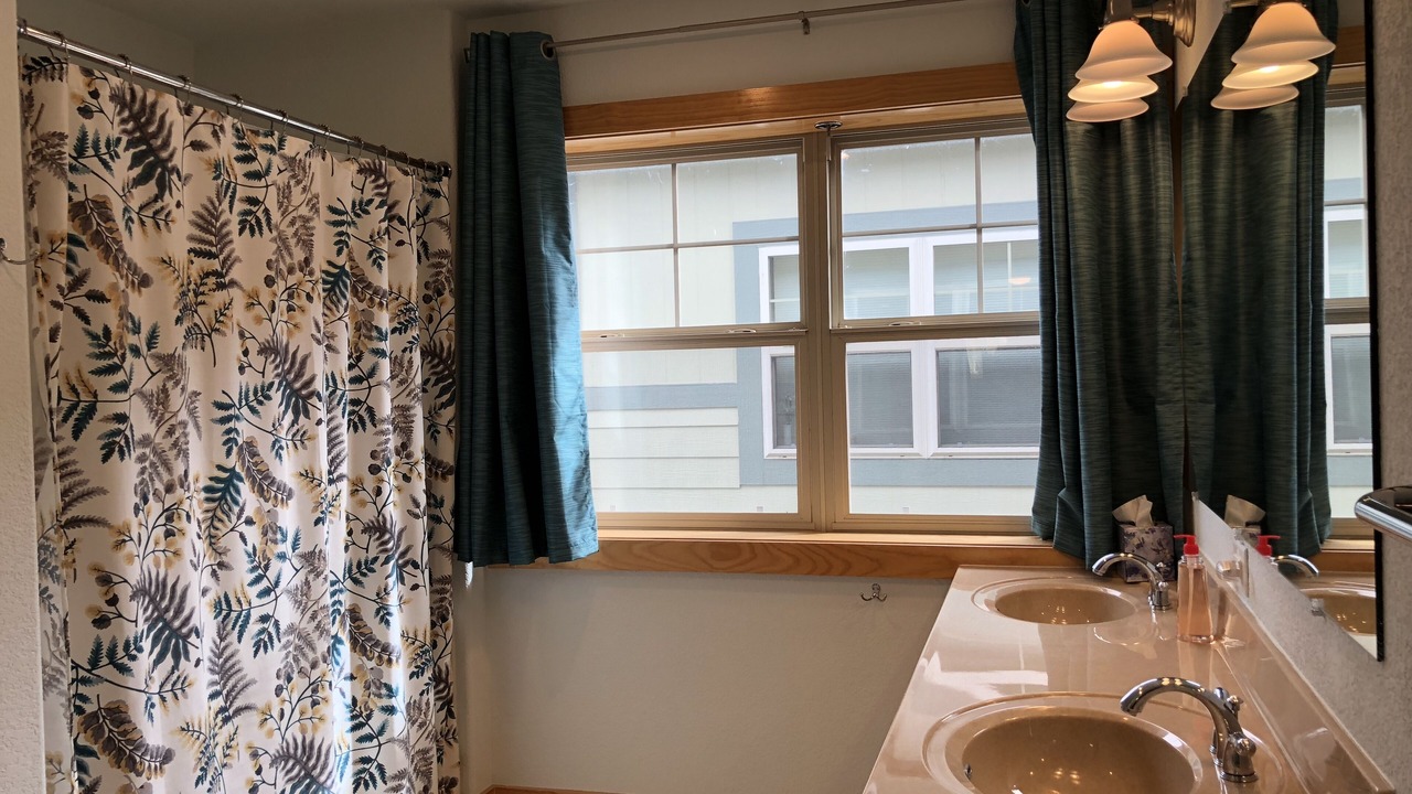 Photo of Bathroom in Dillon