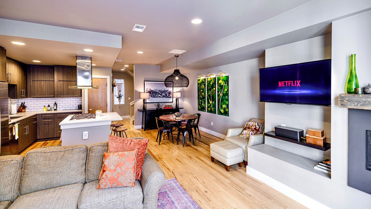 Photo of Livingroom in Highland