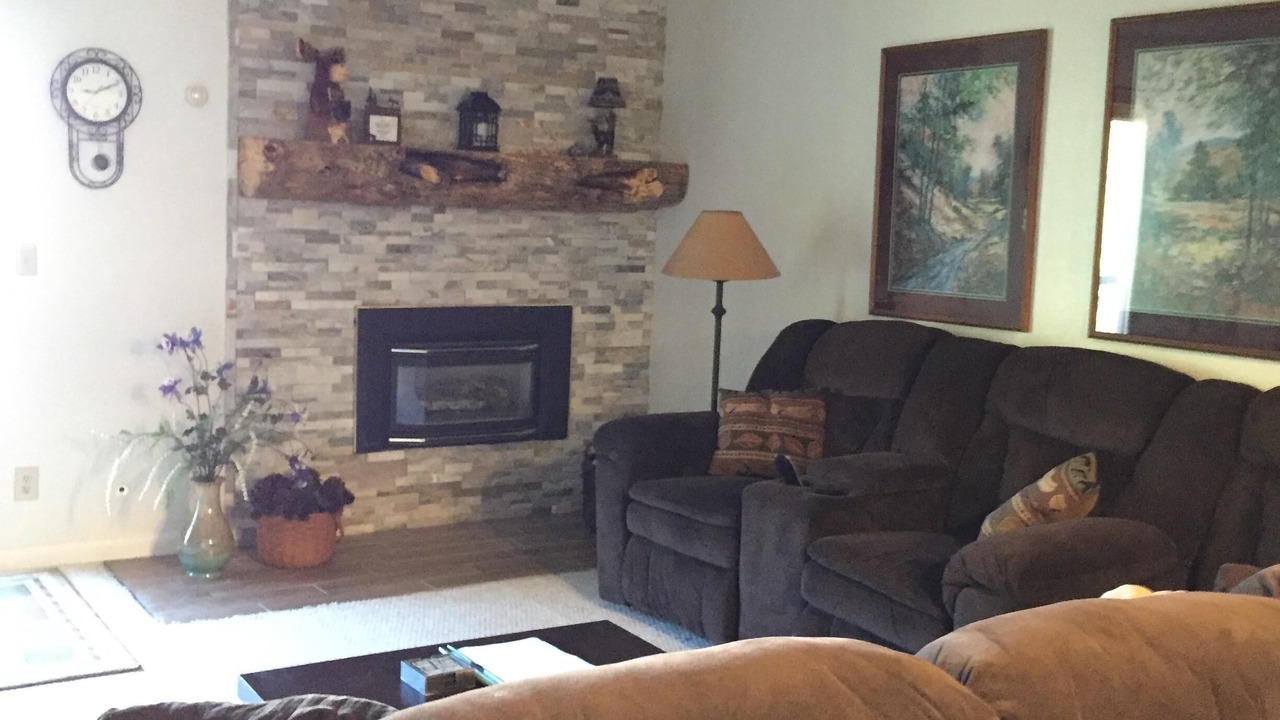 Photo of Livingroom in Mountain House