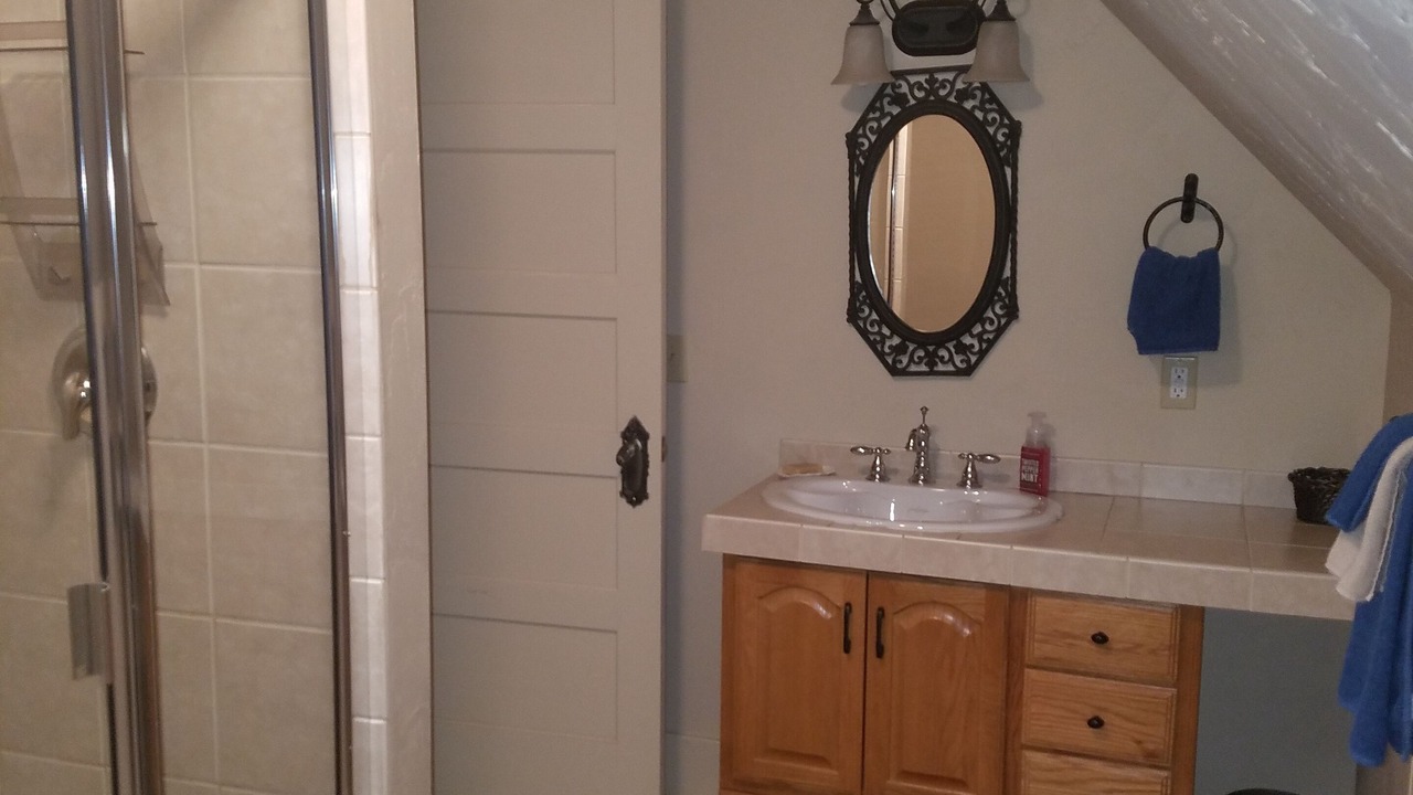 Photo of Bathroom in Silverton