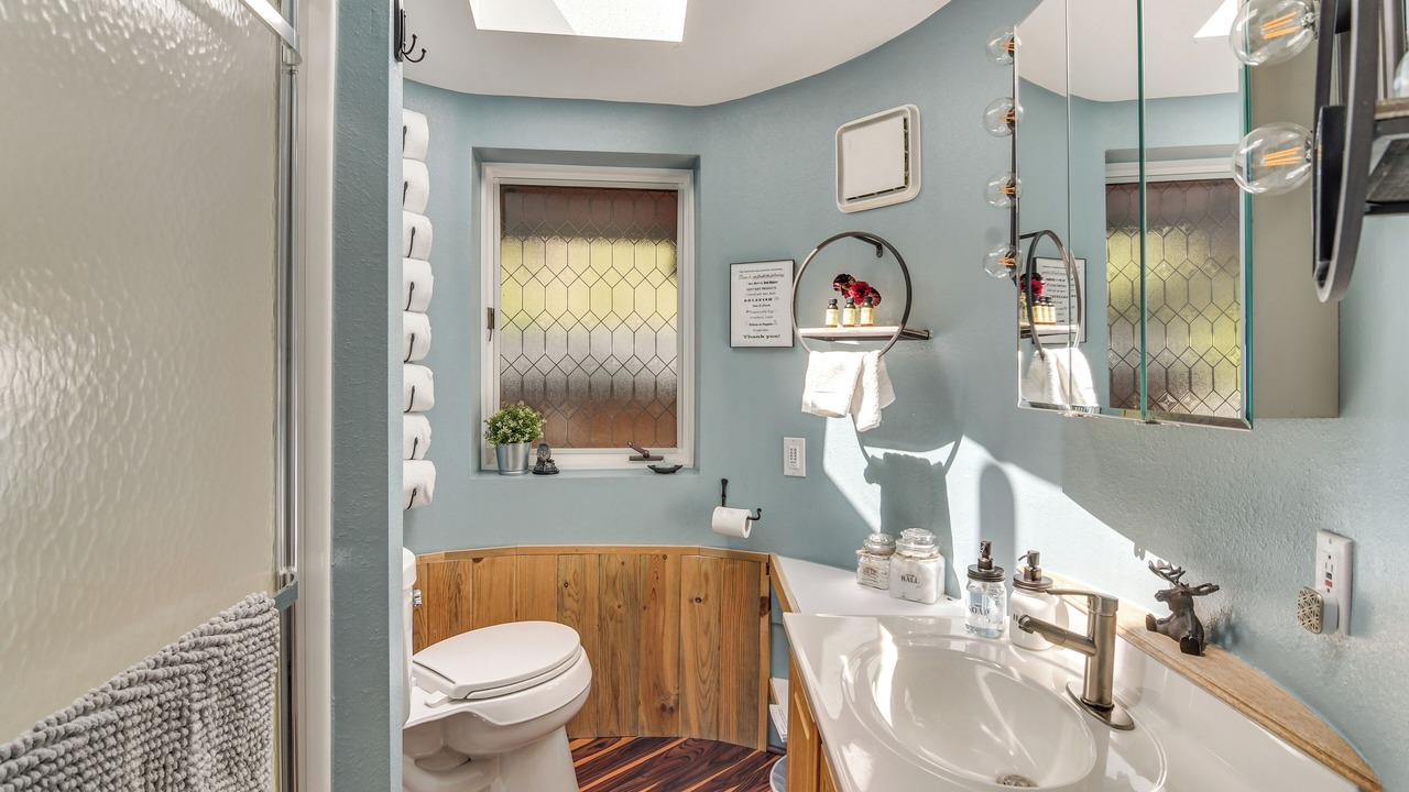 Photo of Bathroom in Black Hawk