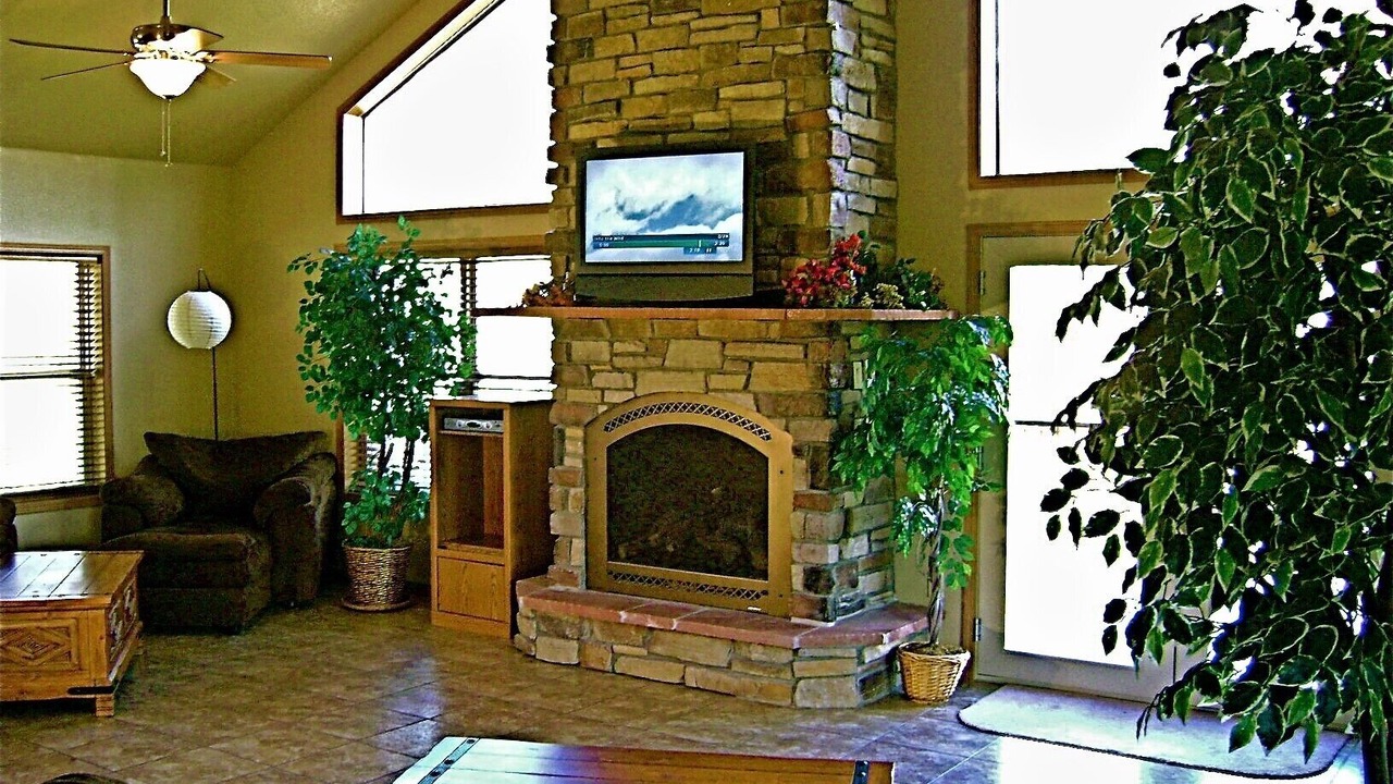 Photo of Others in Dillon