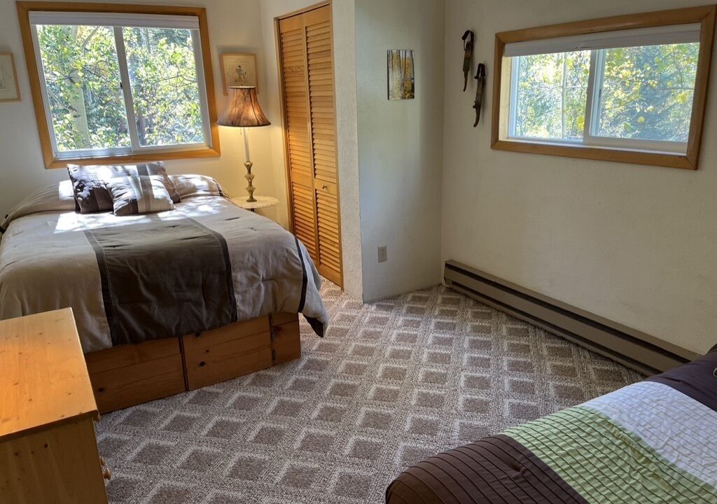 Photo of Bedroom in Garfield