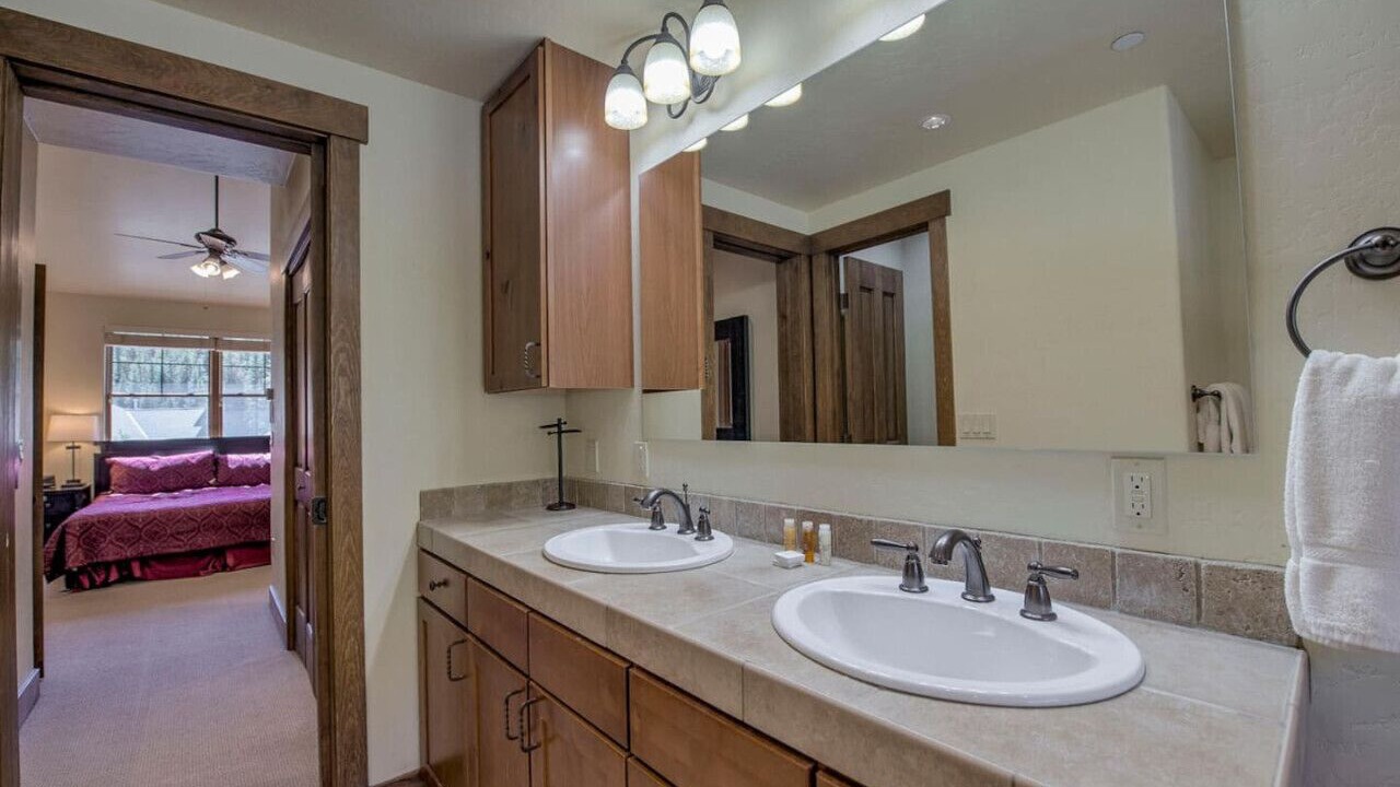 Photo of Bathroom in Copper Mountain Village