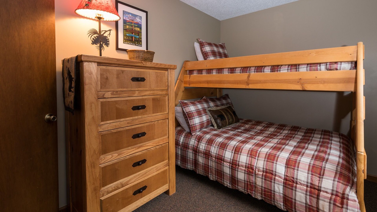 Photo of Bedroom in Aspen Brook