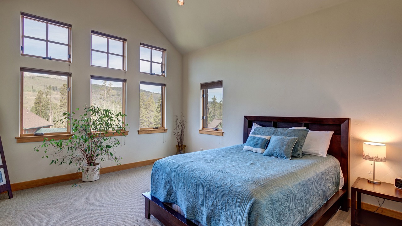Photo of Bedroom in Breckenridge