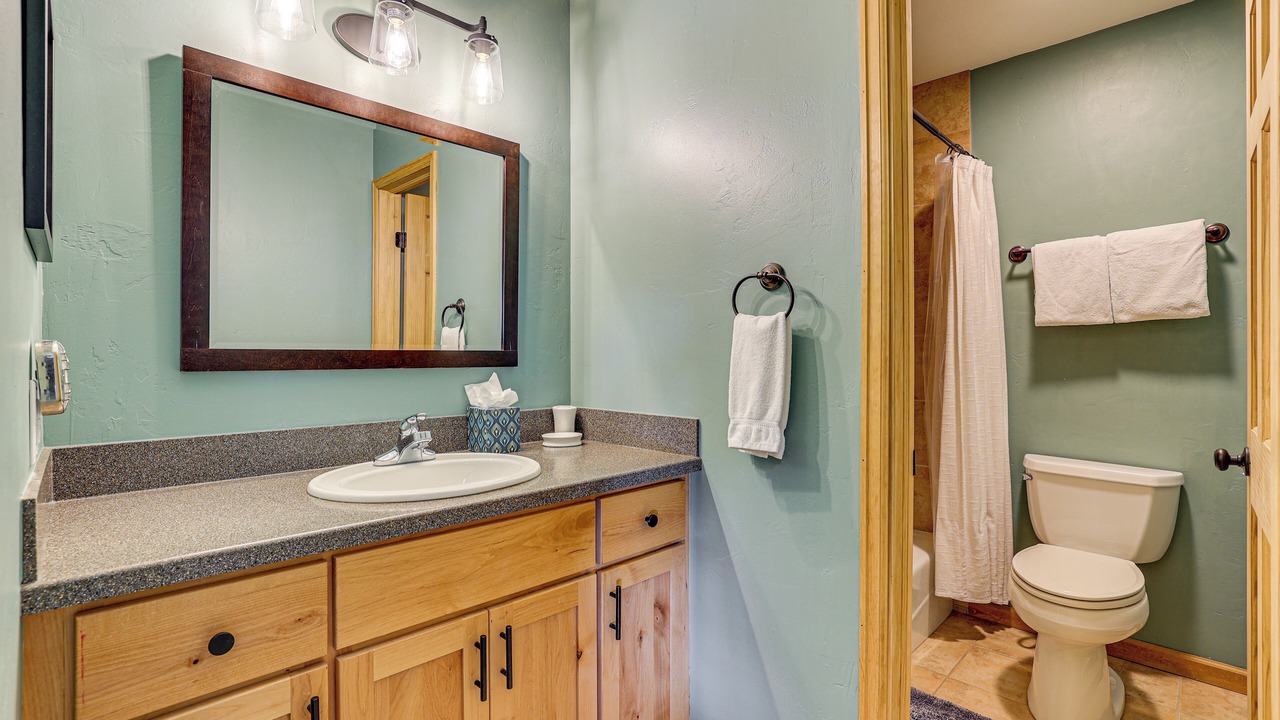 Photo of Bathroom in Wildernest