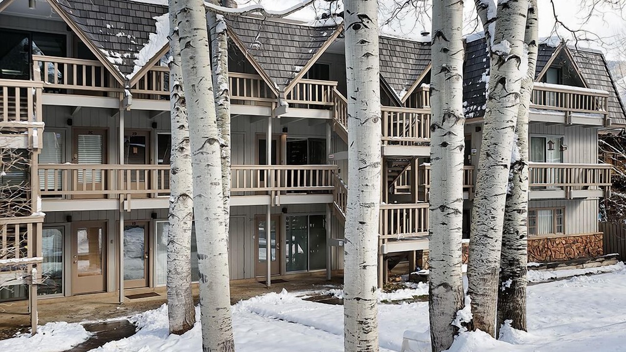 Photo of Others in Aspen