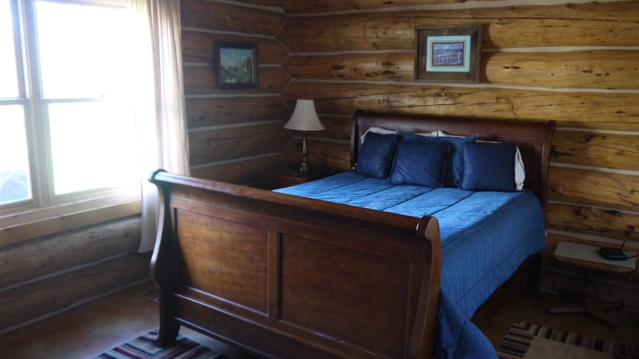 Photo of Bedroom in Crested Butte South