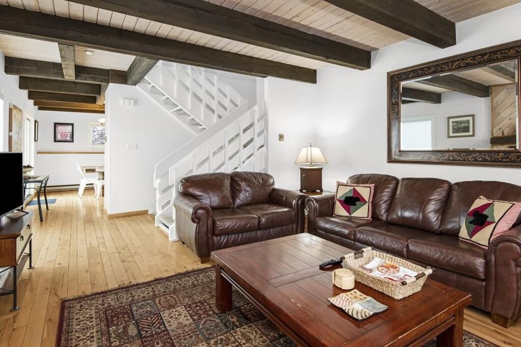 Photo of Livingroom in Vail