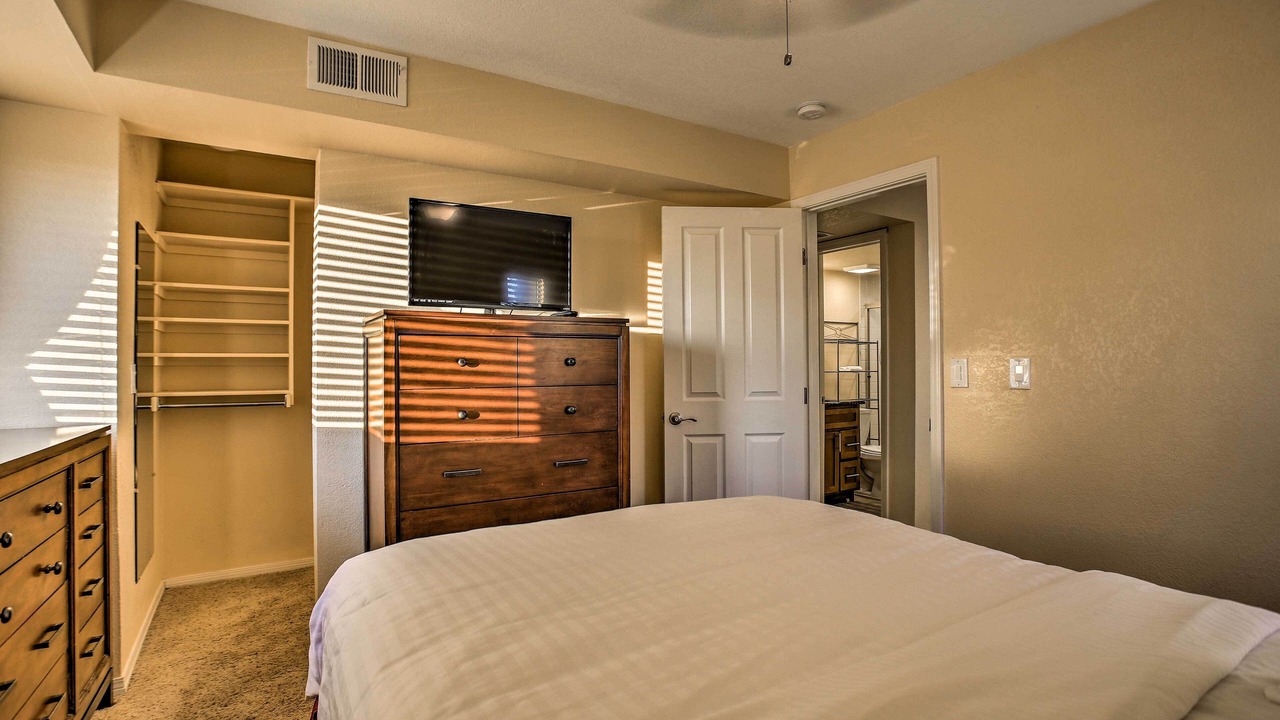 Photo of Bedroom in Englewood