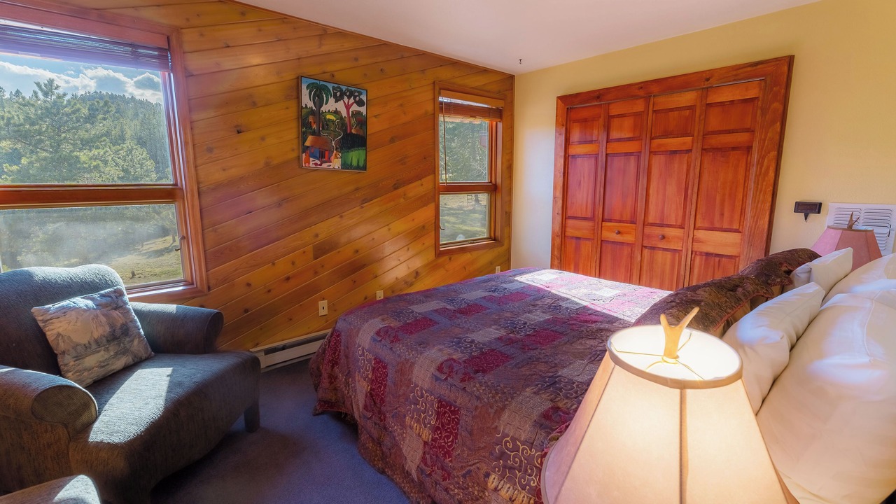 Photo of Bedroom in Pine