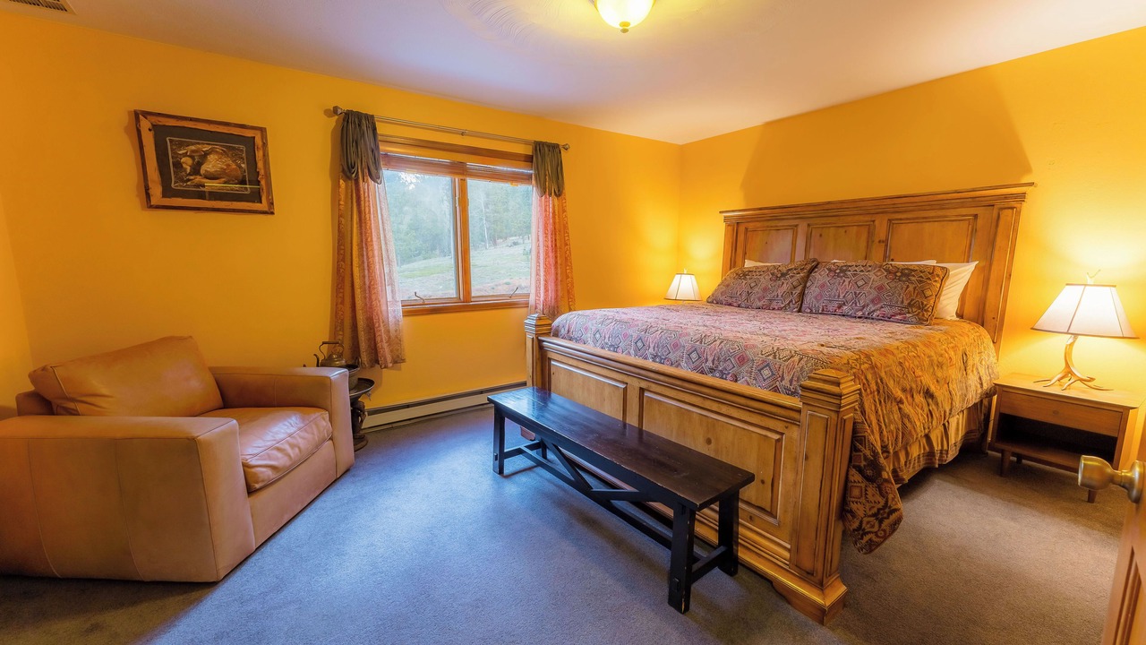Photo of Bedroom in Pine