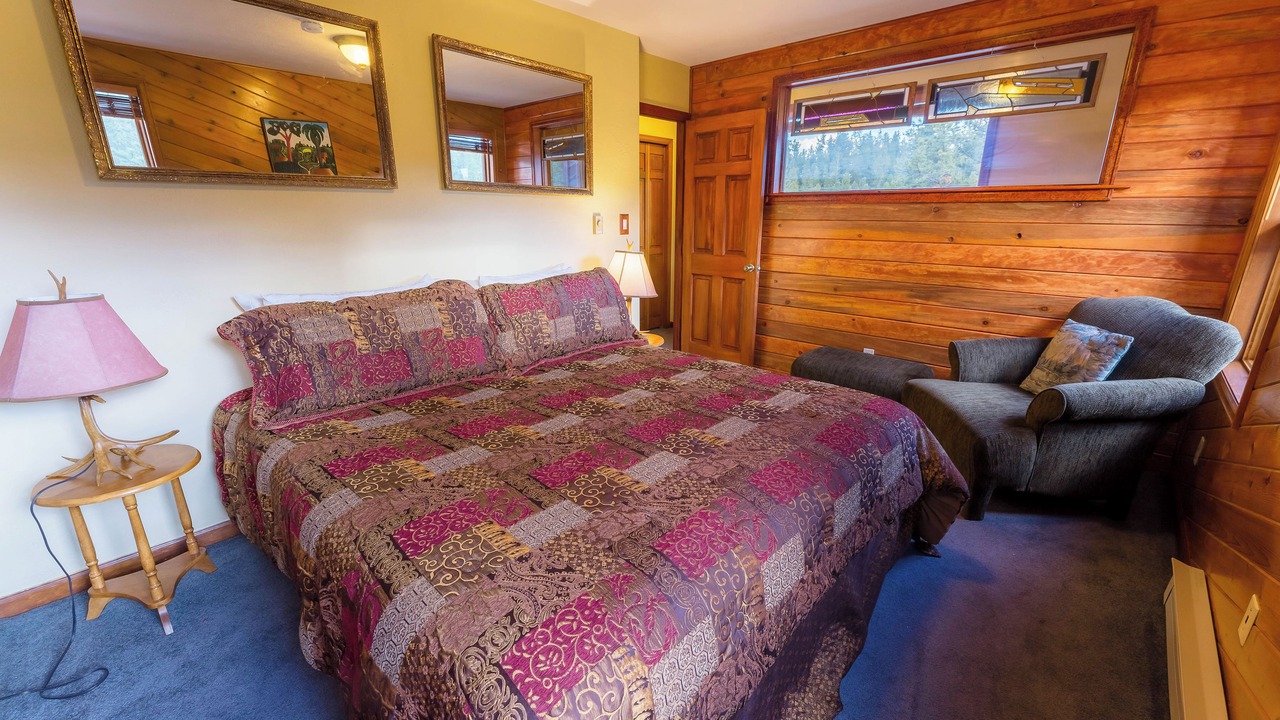 Photo of Bedroom in Pine