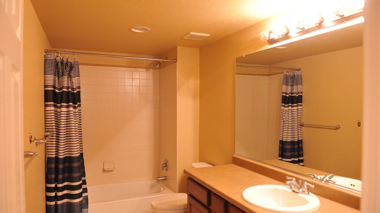 Photo of Bathroom in Dupont