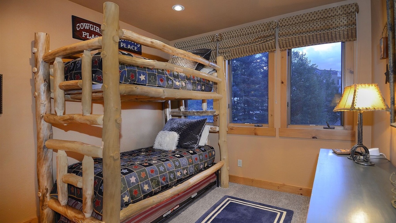 Photo of Bedroom in Crested Butte