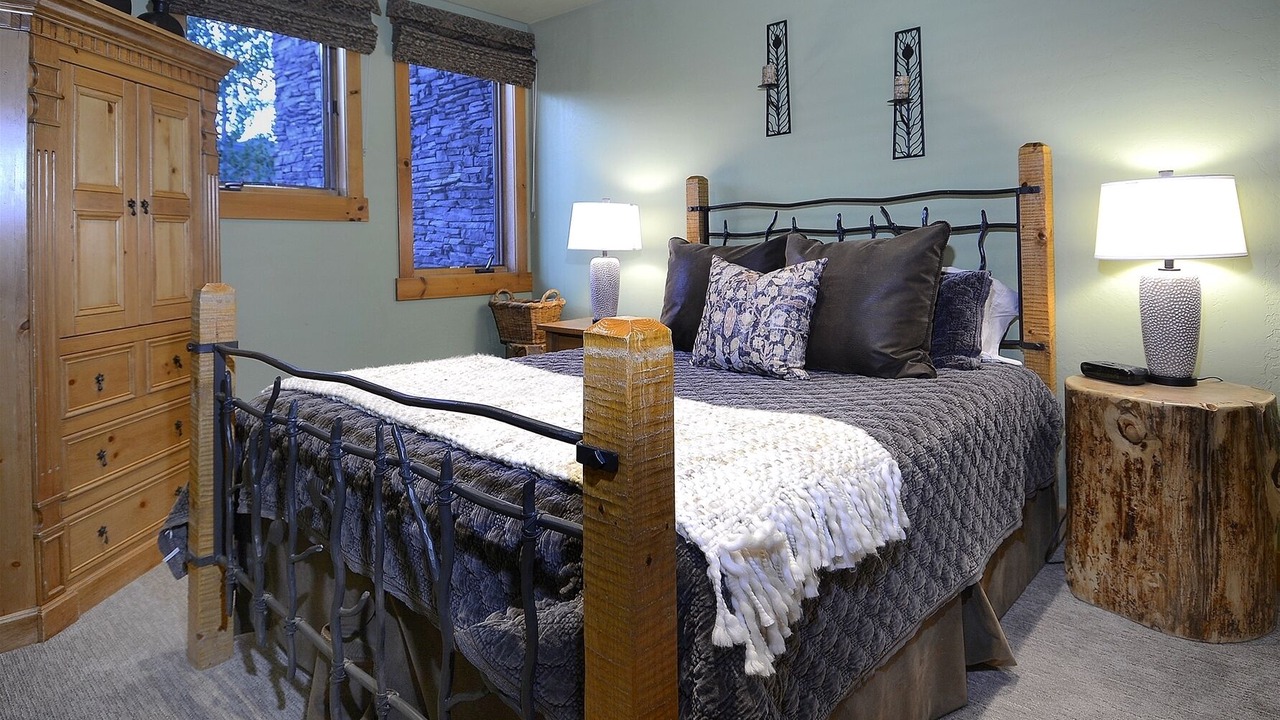 Photo of Bedroom in Crested Butte