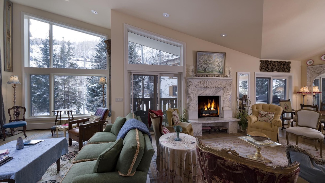 Photo of Livingroom in Vail