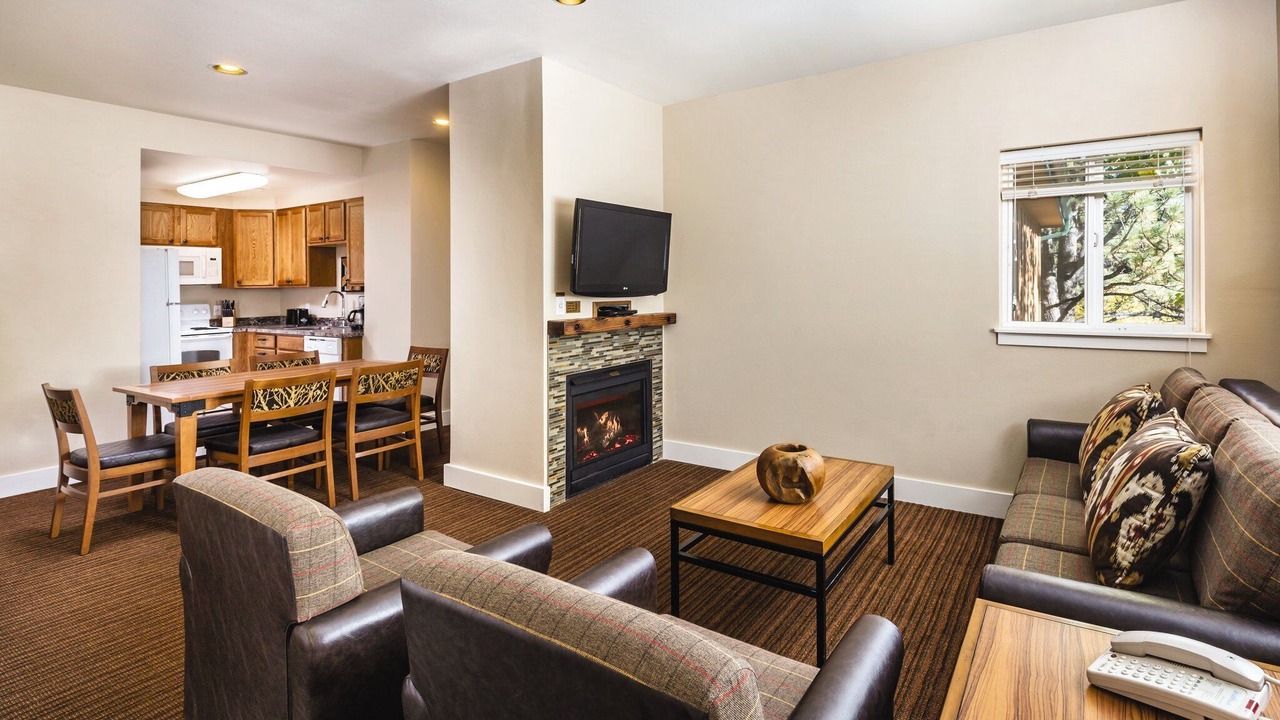 Photo of Livingroom in Estes Park