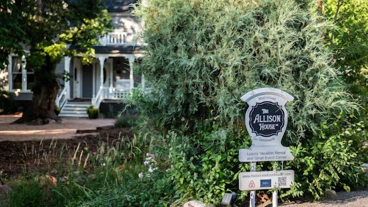 Photo of Outdoor in Manitou Springs Historic District