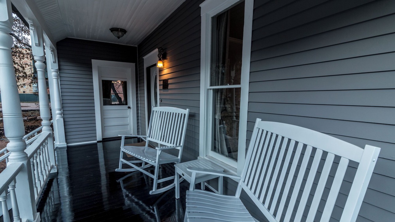 Photo of Patio Balcony in Manitou Springs Historic District
