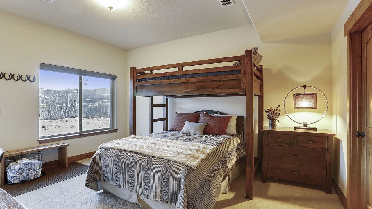 Photo of Bedroom in Rendezvous