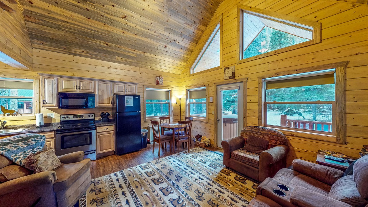 Photo of Livingroom in South Fork