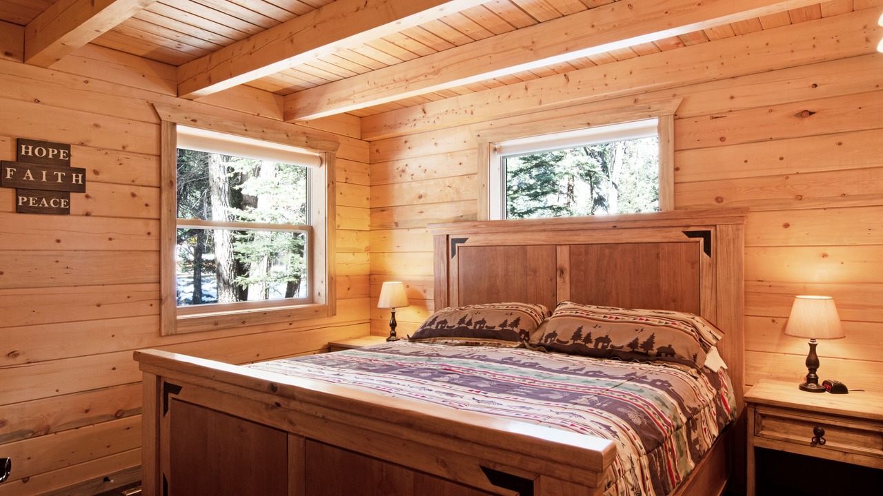Photo of Bedroom in South Fork