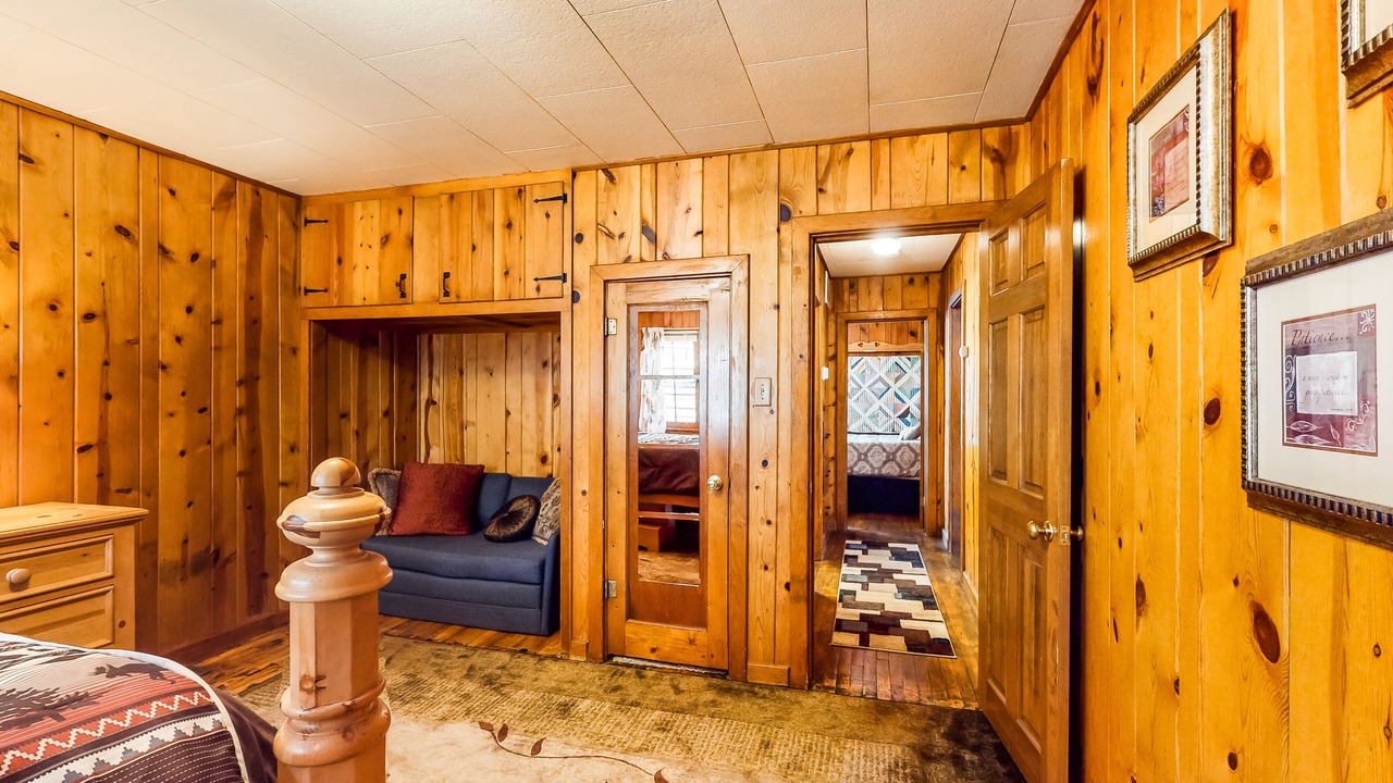 Photo of Bedroom in Woodland Park