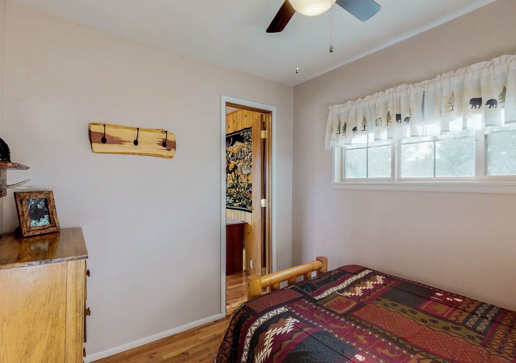 Photo of Bedroom in Woodland Park