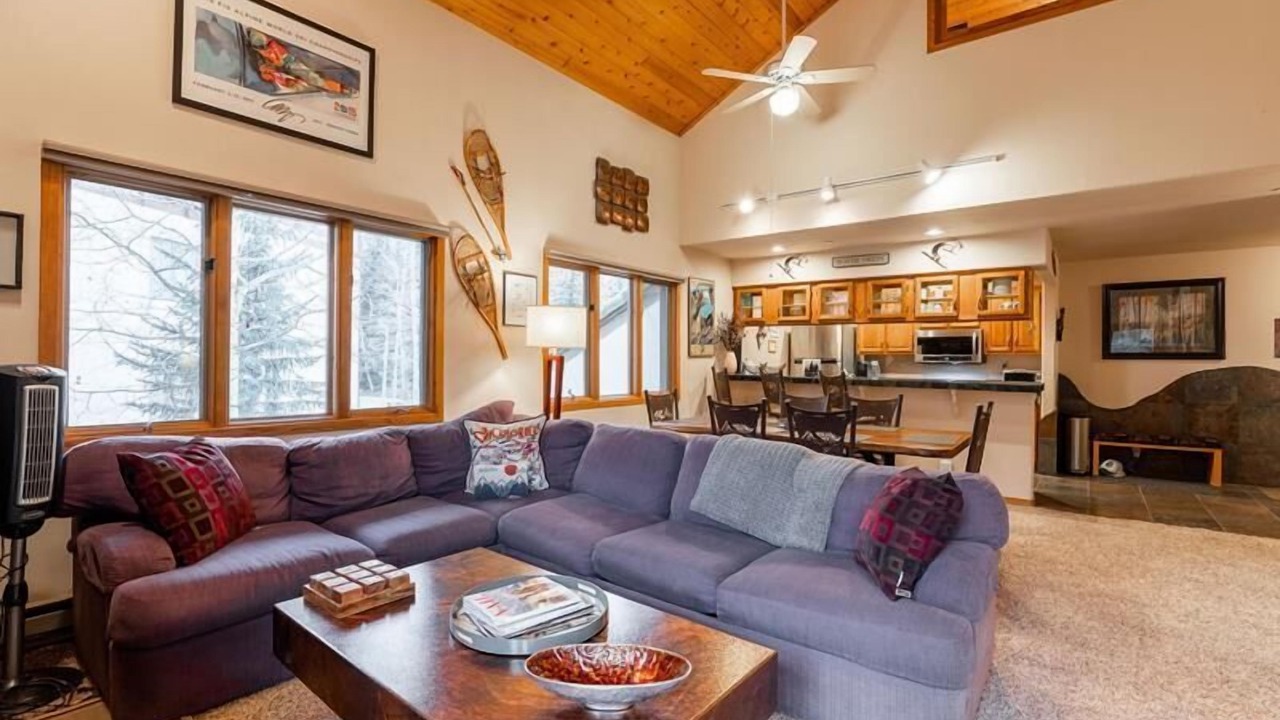 Photo of Livingroom in Beaver Creek