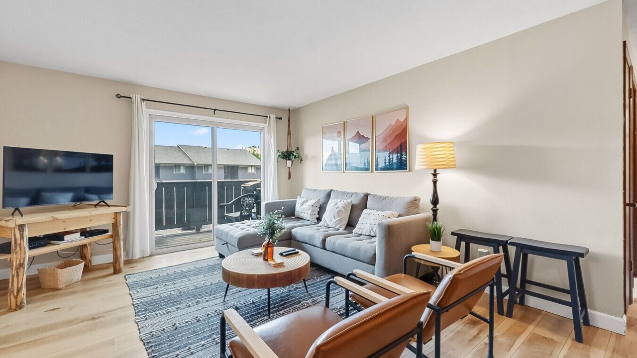 Photo of Livingroom in Dillon